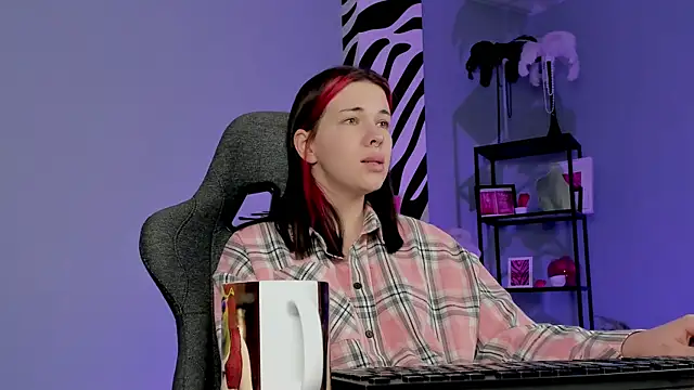 AliceSunday online show from 01.10.26