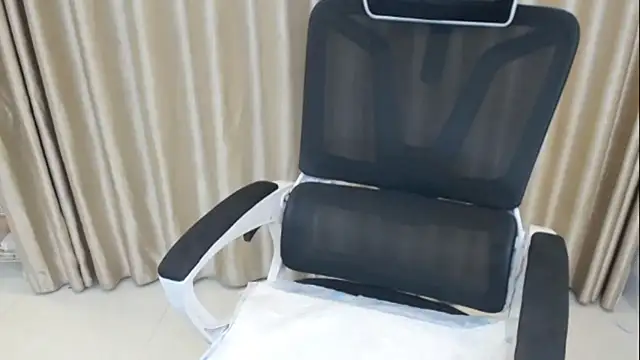 Milk-babier online show from 01.10.26