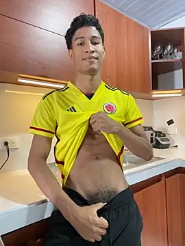 Snapshot of Masterikee chatting on 09.16.25 Masterikee online show from 09.16.25