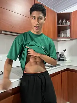 Snapshot of Masterikee chatting on 09.17.25 Masterikee online show from 09.17.25