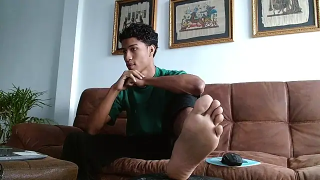 Snapshot of Masterikee chatting on 10.28.25 Masterikee online show from 10.28.25