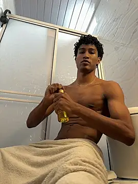 Snapshot of Masterikee chatting on 03.31.26 Masterikee online show from 03.31.26