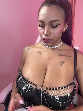 MadeleineSanez online show from 03.12.26