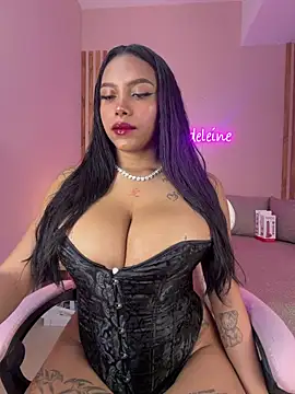 MadeleineSanez online show from 05.20.26