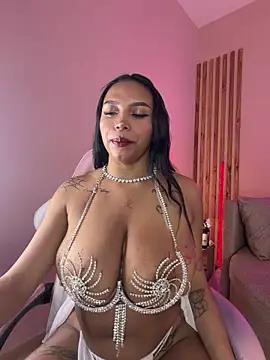 MadeleineSanez online show from 06.20.26