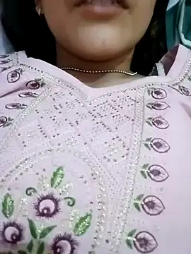 Snapshot of Bulbul_02 chatting on 03.07.25 Bulbul 02 online show from 03.07.25