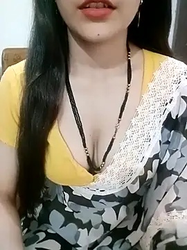 Snapshot of Bulbul_02 chatting on 10.13.25 Bulbul 02 online show from 10.13.25