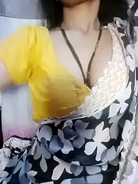 Snapshot of Bulbul_02 chatting on 11.10.25 Bulbul 02 online show from 11.10.25