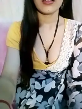 Snapshot of Bulbul_02 chatting on 11.17.25 Bulbul 02 online show from 11.17.25