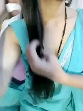 Snapshot of Bulbul_02 chatting on 11.29.25 Bulbul 02 online show from 11.29.25