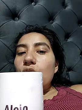 Hellen Alex online show from 02.21.25