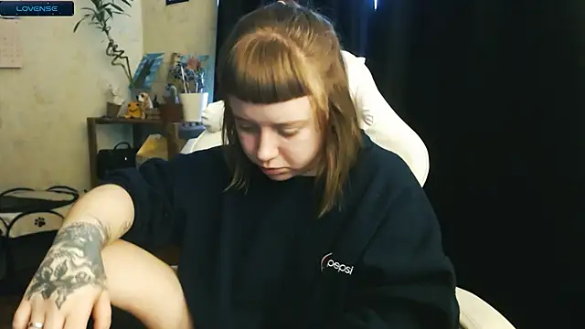 June shy0 online show from 12.12.24