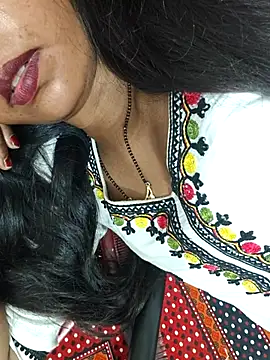 Snapshot of Sharmila-Singh chatting on 06.25.26 Sharmila-Singh online show from 06.25.26