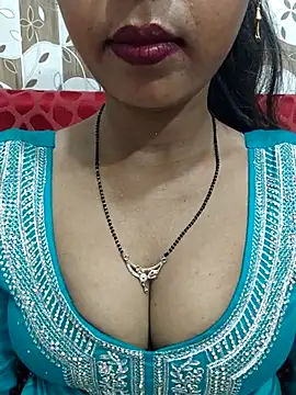 Snapshot of Sharmila-Singh chatting on 07.16.26 Sharmila-Singh online show from 07.16.26