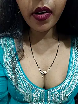 Snapshot of Sharmila-Singh chatting on 07.16.26 Sharmila-Singh online show from 07.16.26