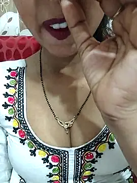 Snapshot of Sharmila-Singh chatting on 07.17.26 Sharmila-Singh online show from 07.17.26