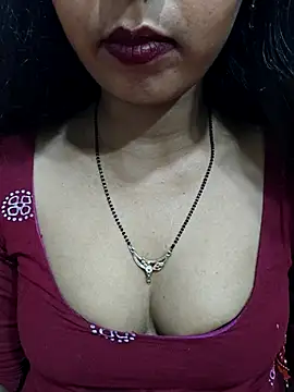 Snapshot of Sharmila-Singh chatting on 07.22.26 Sharmila-Singh online show from 07.22.26