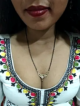 Snapshot of Sharmila-Singh chatting on 07.25.26 Sharmila-Singh online show from 07.25.26