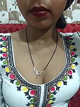 Snapshot of Sharmila-Singh chatting on 07.27.26 Sharmila-Singh online show from 07.27.26