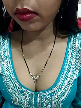 Snapshot of Sharmila-Singh chatting on 07.29.26 Sharmila-Singh online show from 07.29.26