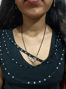 Snapshot of Sharmila-Singh chatting on 07.29.26 Sharmila-Singh online show from 07.29.26