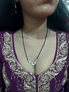 Snapshot of Sharmila-Singh chatting on 08.03.26 Sharmila-Singh online show from 08.03.26