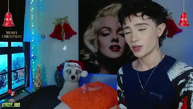 maxiy 001 online show from 12.15.25