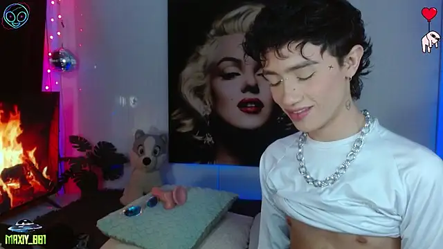 maxiy 001 online show from 04.26.26
