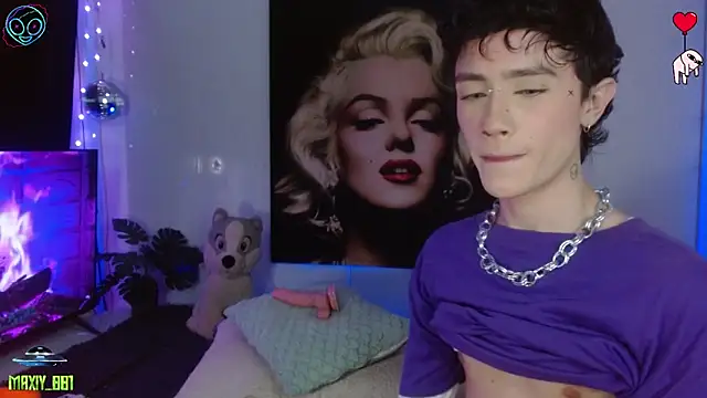 maxiy 001 online show from 04.29.26