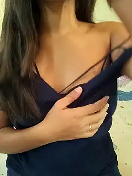 Snapshot of Meenakshi_ chatting on 12.13.24 Meenakshi  online show from 12.13.24