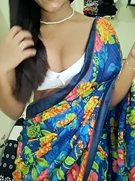 Snapshot of Meenakshi_ chatting on 11.05.25 Meenakshi online show from 11.05.25