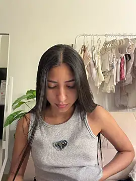 Sweetnaughtygirl  online show from 05.09.26