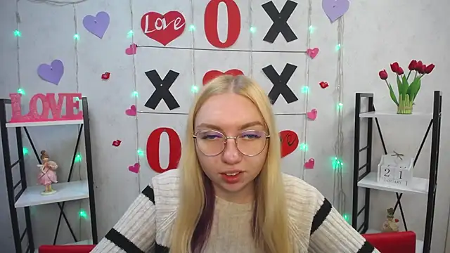 BeatriceFly online show from 01.22.25