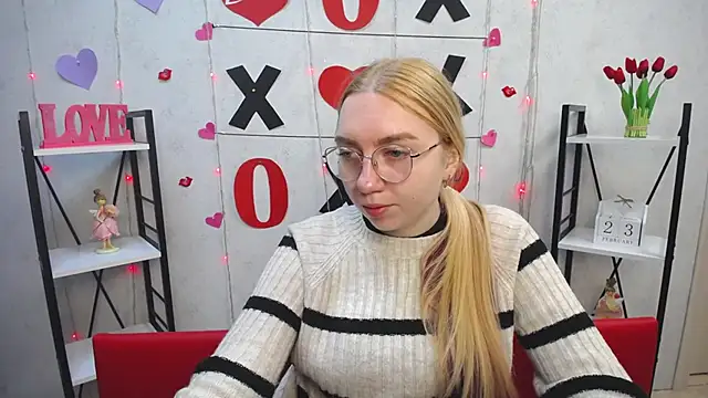 BeatriceFly online show from 02.23.25