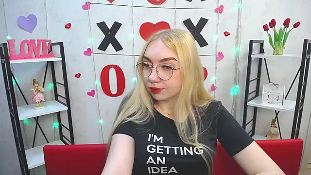 BeatriceFly online show from 03.15.25