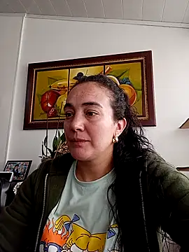 skayhot  online show from 03.03.25