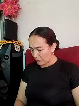 skayhot  online show from 09.10.25