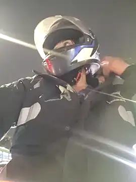 Edged Hot69 online show from 03.12.25