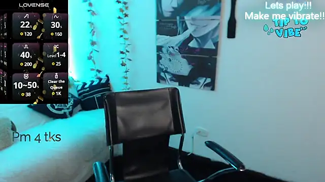 Snapshot of miaablack chatting on 01.28.25 miaablack online show from 01.28.25