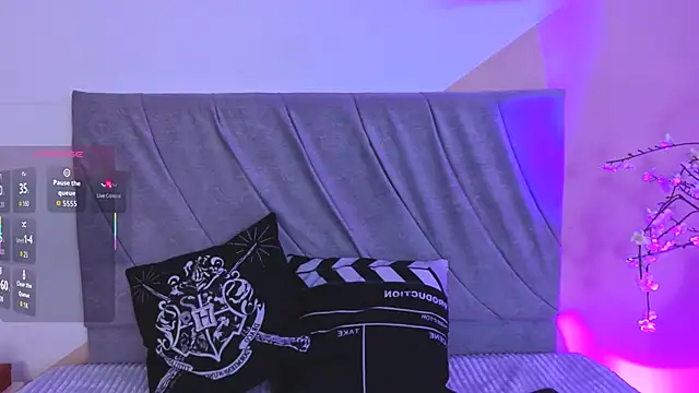 Snapshot of miaablack chatting on 09.11.25 miaablack online show from 09.11.25