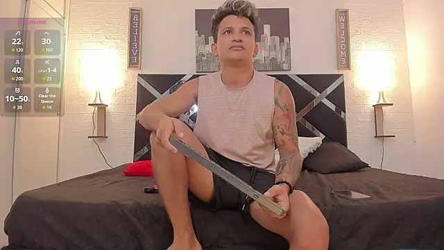 Snapshot of toyboys1 chatting on 09.23.25 toyboys1 online show from 09.23.25