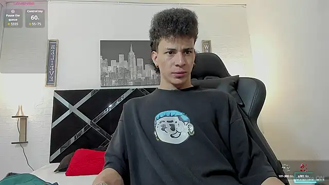 Snapshot of toyboys1 chatting on 10.07.25 toyboys1 online show from 10.07.25