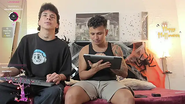 Snapshot of toyboys1 chatting on 11.02.25 toyboys1 online show from 11.02.25