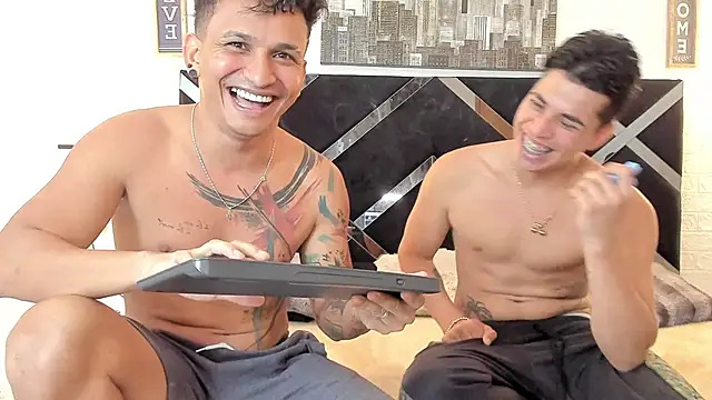 Snapshot of toyboys1 chatting on 02.10.26 toyboys1 online show from 02.10.26