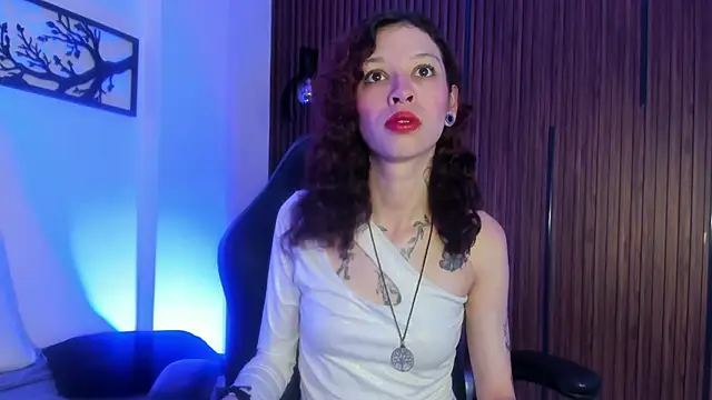 Cloe Evans1 online show from 11.16.25