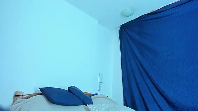 emiily15   online show from 01.24.25