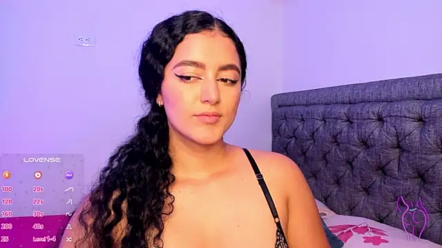 Adhara-zanne online show from 11.17.25