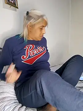 Goodgirlsue 77 online show from 06.13.26