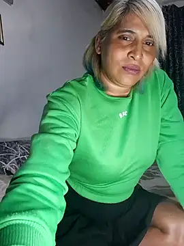 Goodgirlsue 77 online show from 06.25.26