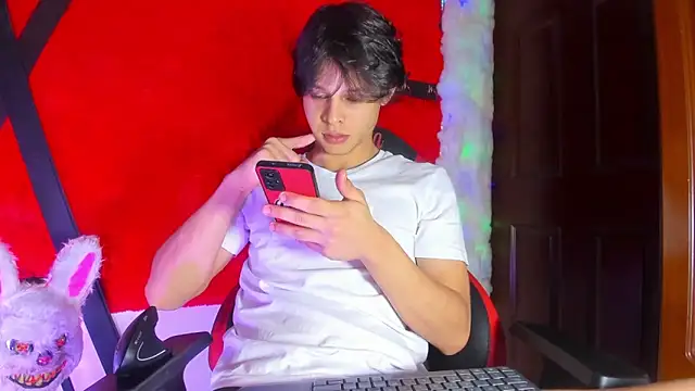 LilOwen  online show from 02.13.26